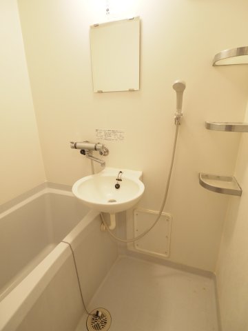 バス・シャワールーム　日々の疲れを癒やすバスルーム※同物件別部屋参考写真