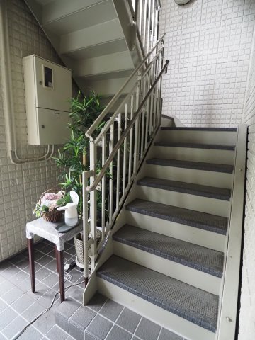 ロビー　シェモア