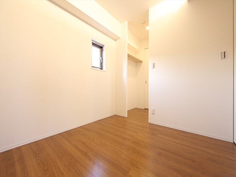 その他共有部分　洋室5帖　ウォークインクローゼット付（収納充実してます）