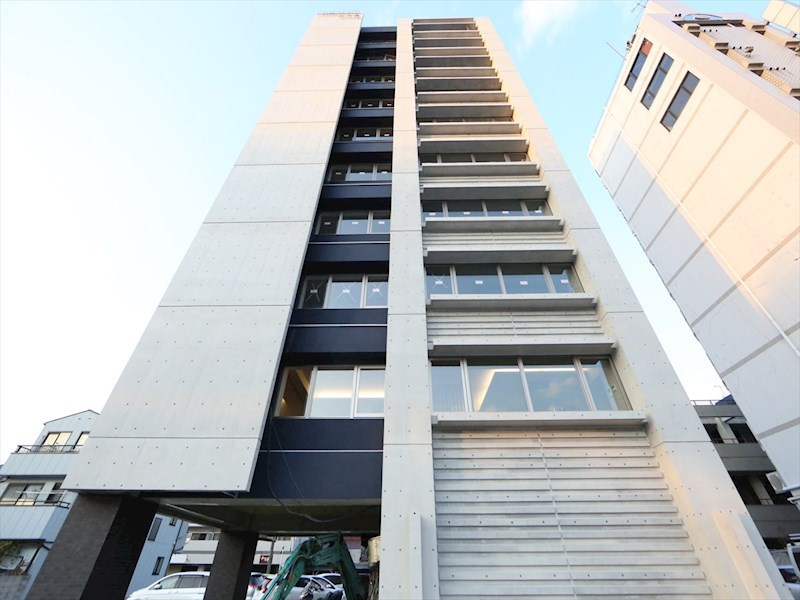 建物外観　外観　オートロック　宅配ＢＯＸ　防犯カメラ　デザイナーズ