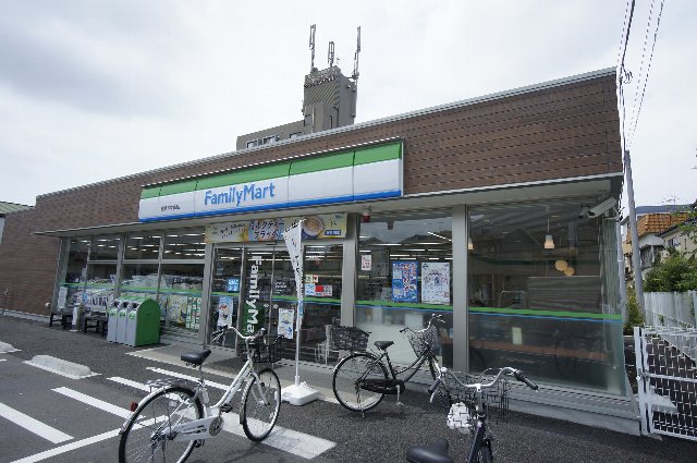 コンビニ　ファミリーマート 船橋本中山店（コンビニ）まで551m