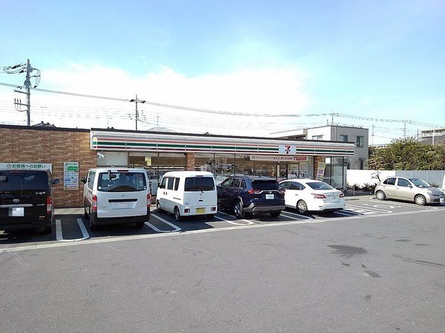 コンビニ　セブンイレブン三郷東町店（コンビニ）まで450m
