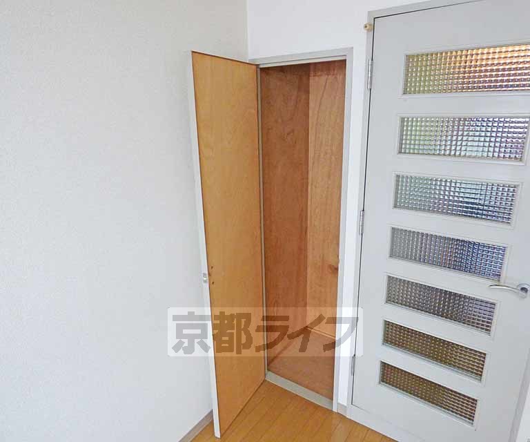 収納　広々とした収納です。