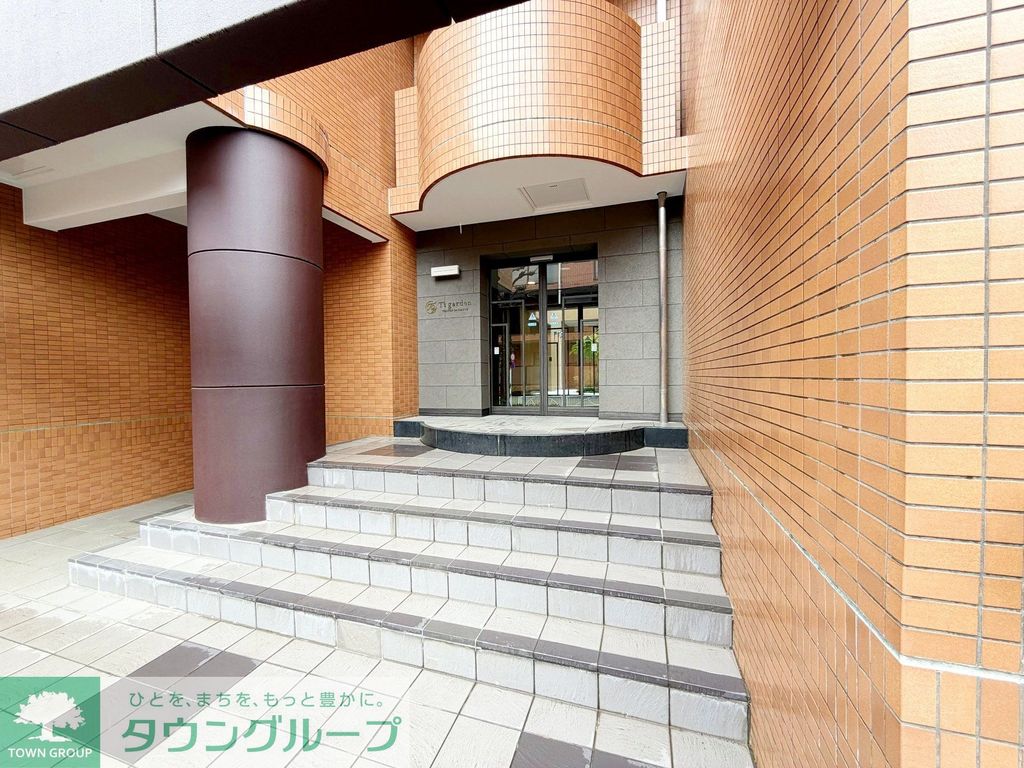 エントランス　部屋探しは株式会社　タウンハウジング　までお気軽にお問合せ…