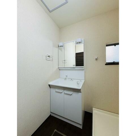 洗面設備　人気の独立洗面台♪