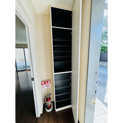 収納　シューズボックス付き♪