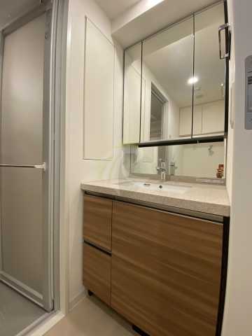 洗面設備　クレストコート目白新坂レジデンス