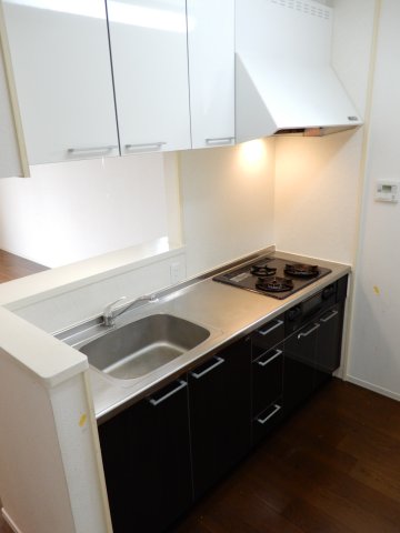 キッチン　ガス3口グリル付キッチン