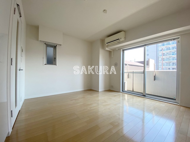 居室・リビング　使いやすい形の為、レイアウトを楽しめます♪