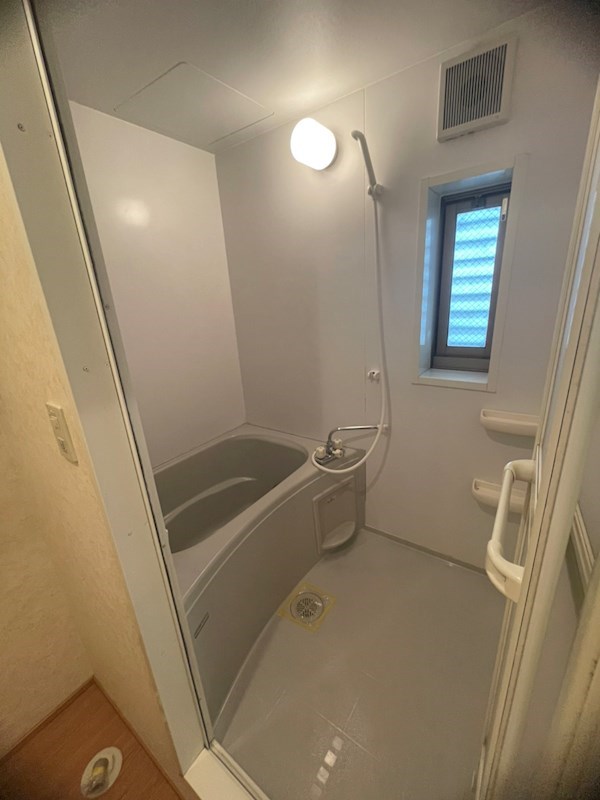 バス・シャワールーム　綺麗な浴室♪