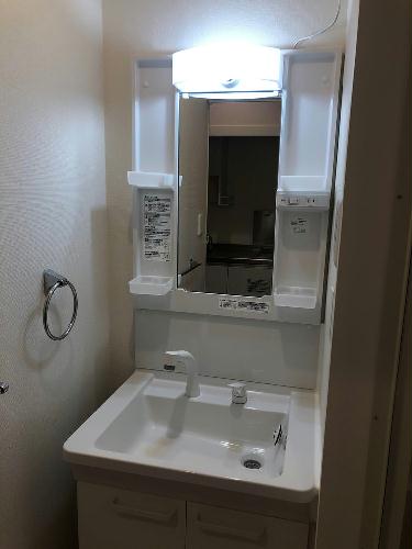 洗面設備　独立洗面台