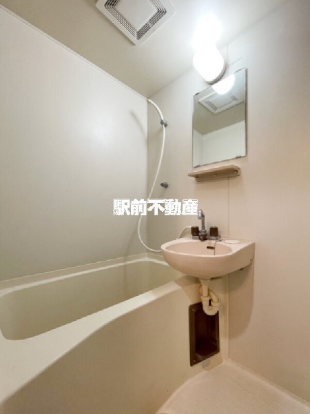 バス・シャワールーム　※同マンション別部屋