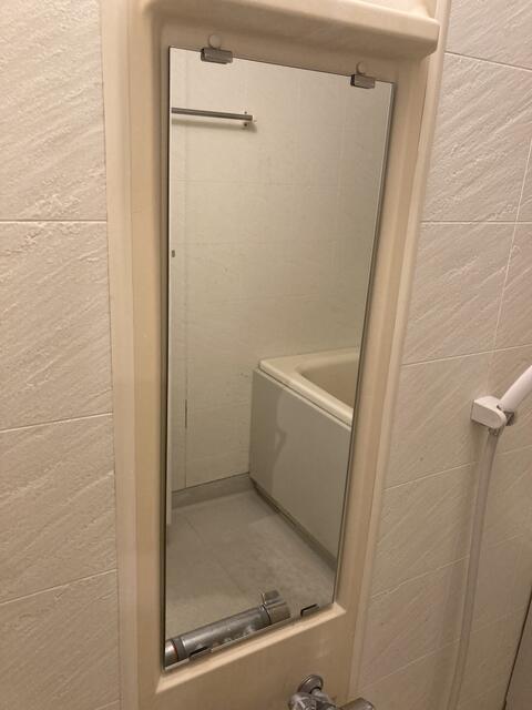 バス・シャワールーム　?