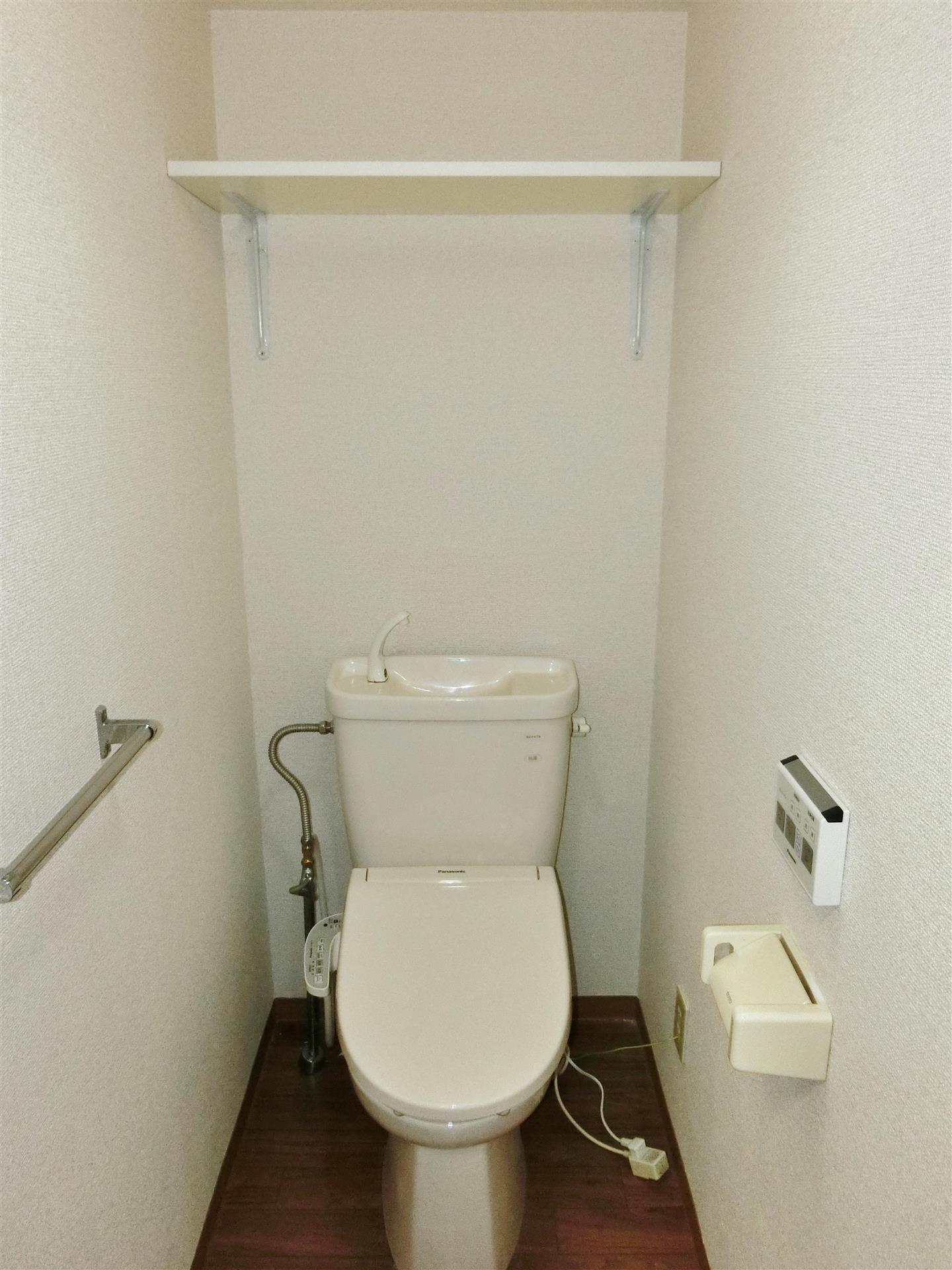 トイレ　トイレ