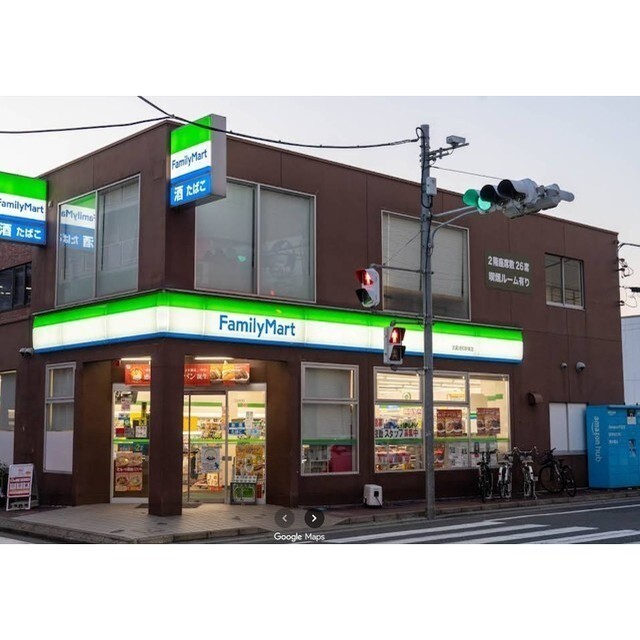 コンビニ　ファミリーマート　武蔵浦和駅東店（コンビニ）まで211m
