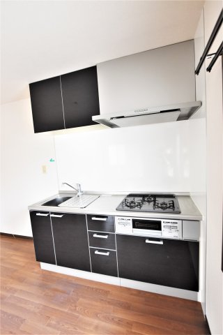 キッチン　同物件、別号室の参考写真です。
