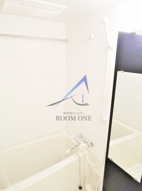 バス・シャワールーム　お風呂です。