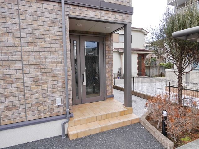 エントランス　★お問い合わせはタウンハウジングまで★
