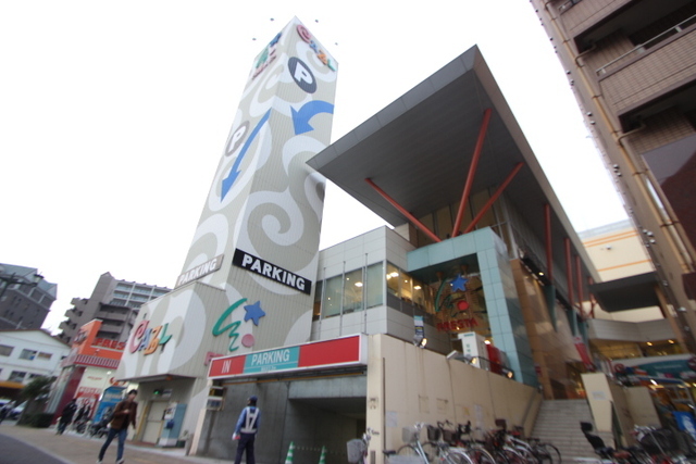 ショッピングセンター　フレスタモールカジル横川（ショッピングセンター）まで589m