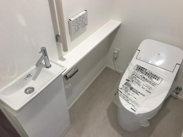 トイレ　トイレもきれいです