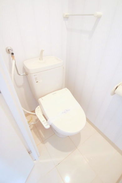 トイレ　ウォシュレットです☆