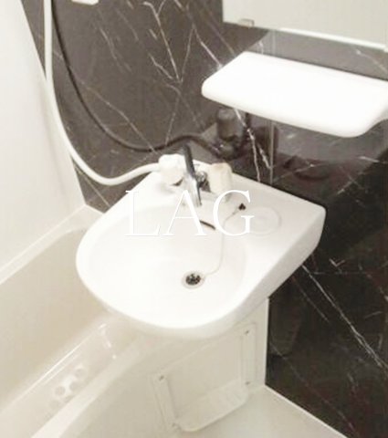 洗面設備　洗面台です。