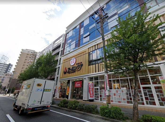 飲食店　アーバンクア（飲食店）まで350m