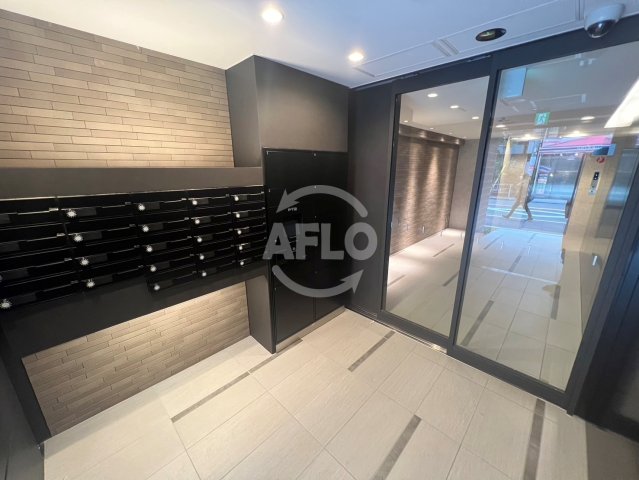 エントランス　シーズンフラッツ梅田NORTH　エントランス