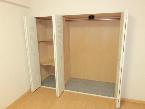 収納　クローゼット
