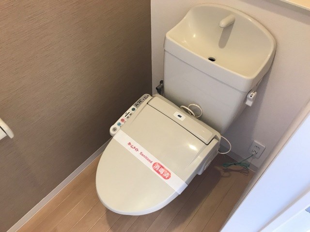 トイレ　※別部屋参考写真