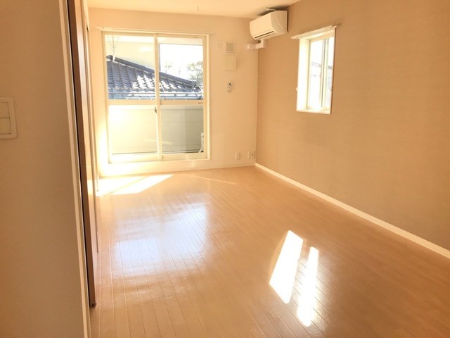 居室・リビング　※別部屋参考写真