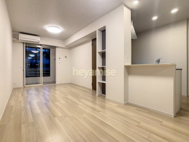 居室・リビング　写真は別号室