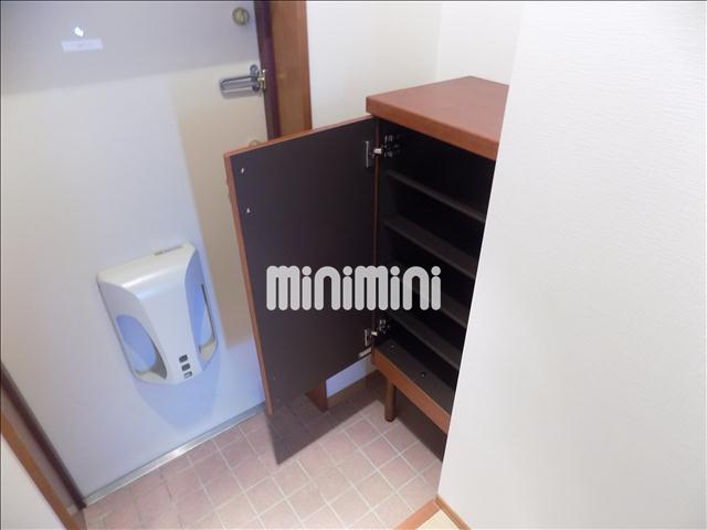 その他設備　下駄箱完備