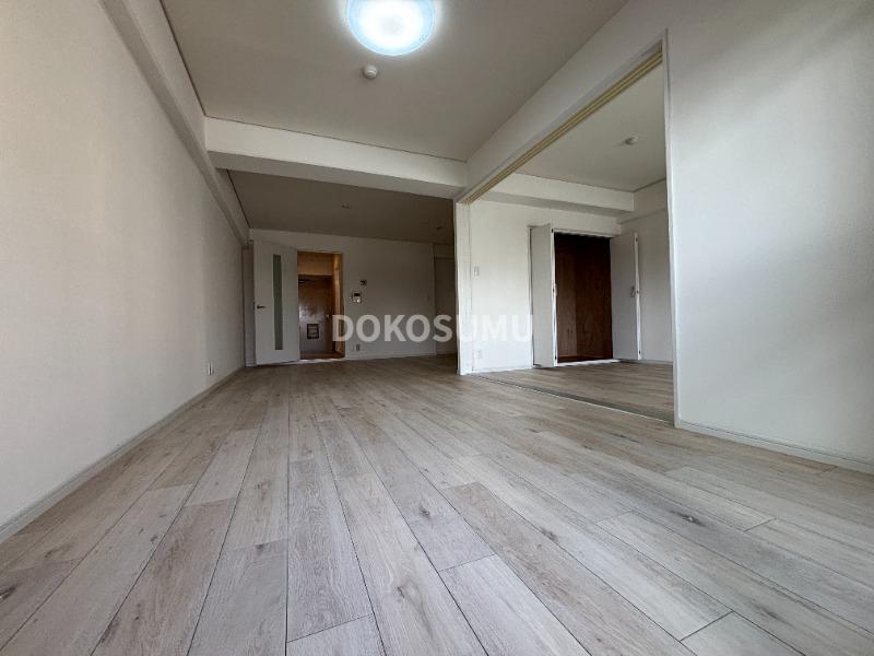 居室・リビング　無駄のない美しさと、暮らしやすさを追求したこだわりの住空間。