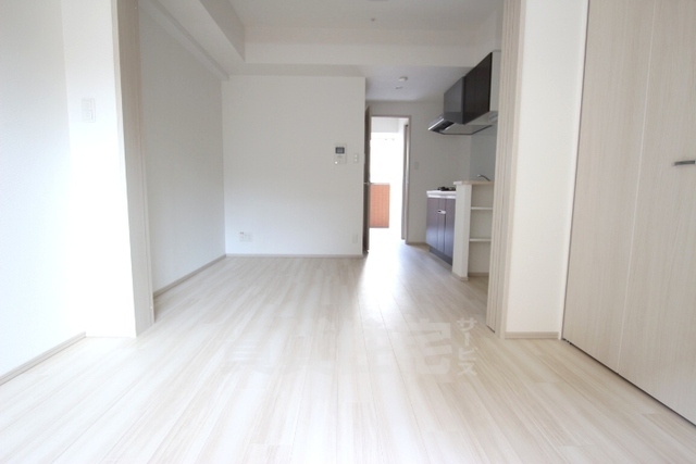 居室・リビング　居間