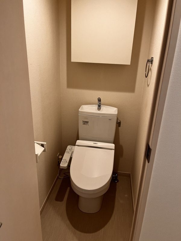 トイレ　LehuaVI大山　板橋区大谷口上町