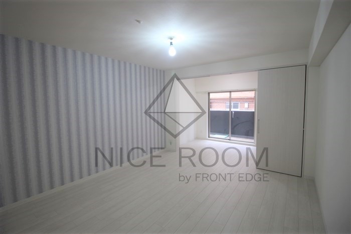 居室・リビング　ファーストフィオーレ本町イーストII　リビング