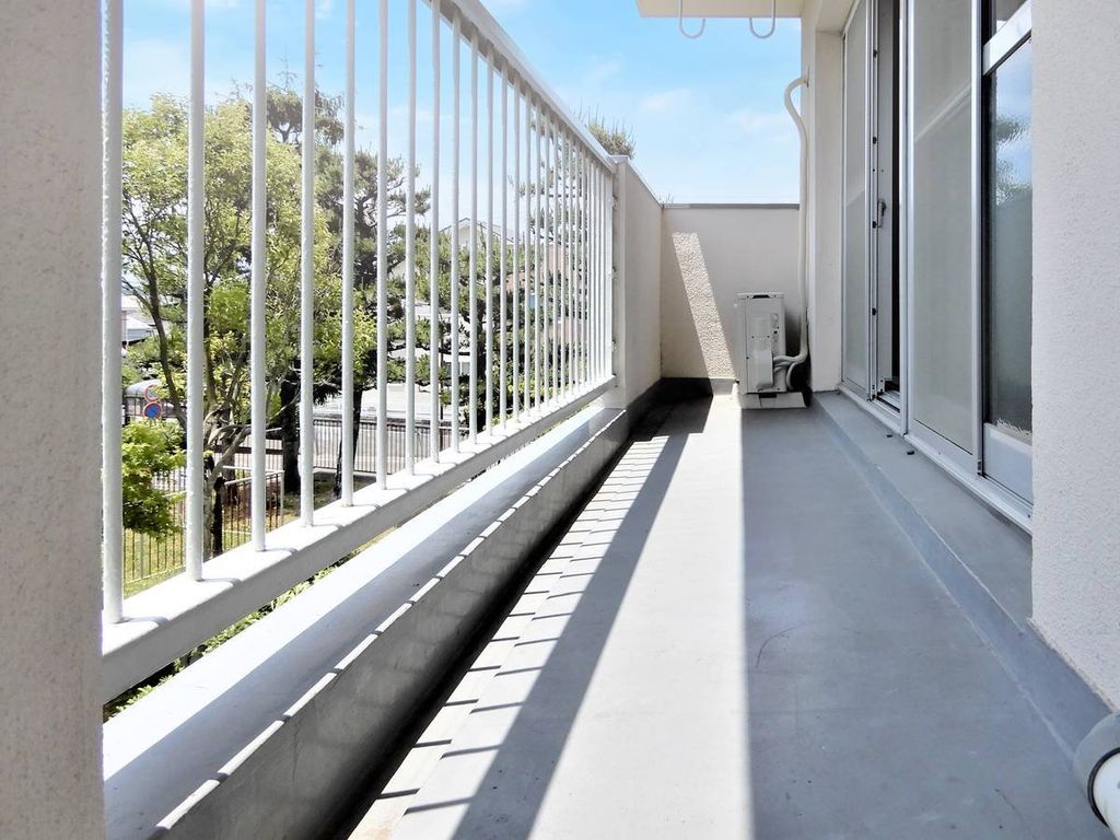 バルコニー　バルコニー