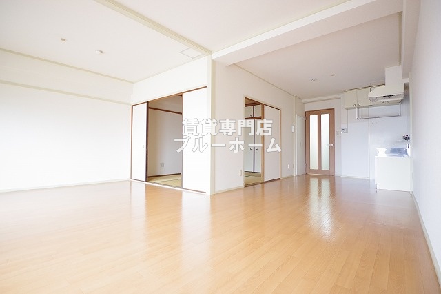 居室・リビング　広さのあるリビング！