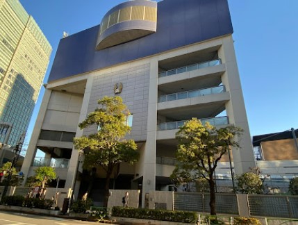 高校・高専　東京都立芝商業高等学校（高校・高専）まで402m