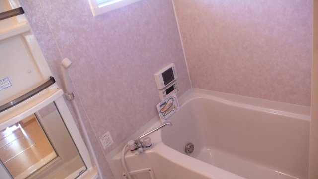 バス・シャワールーム　追焚き・シャワー付お風呂