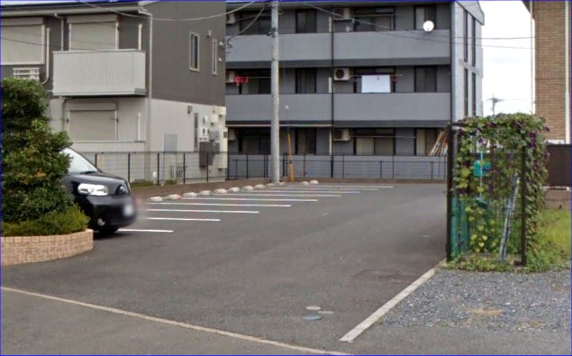 駐車場　敷地内駐車スペース