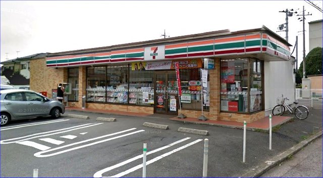 コンビニ　セブンイレブン小山間々田店（コンビニ）まで631m