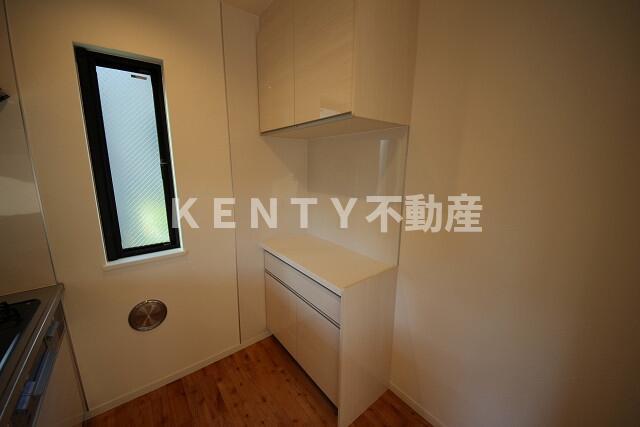 収納　ちょっとした収納スペースも充実しています