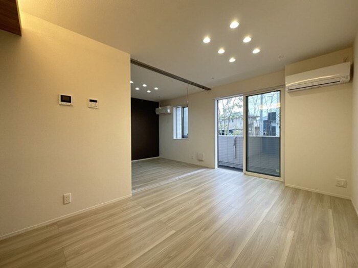 居室・リビング　リビング