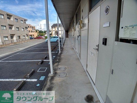 玄関　１階廊下・玄関