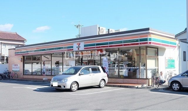 コンビニ　セブンイレブン 春日井勝川町10丁目店（コンビニ）まで615m