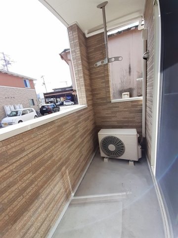 バルコニー　外からの目が気にならないバルコニーで洗濯物が干せます