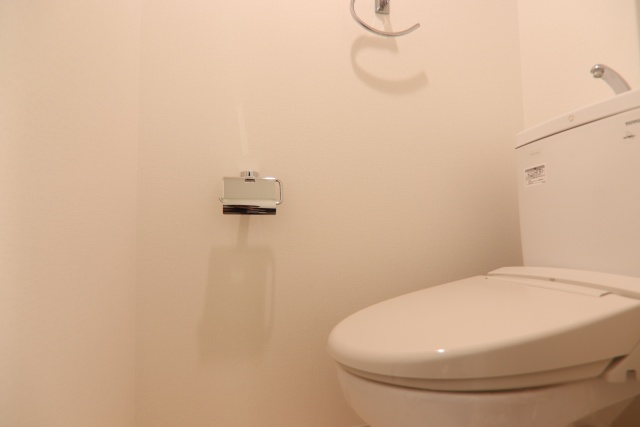 トイレ　※別号室の参考写真です※
