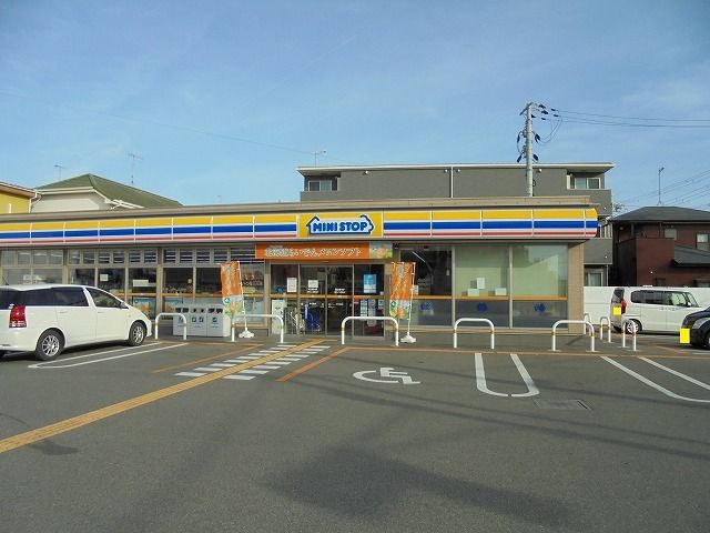 コンビニ　ミニストップ明石二見町店（コンビニ）まで400m